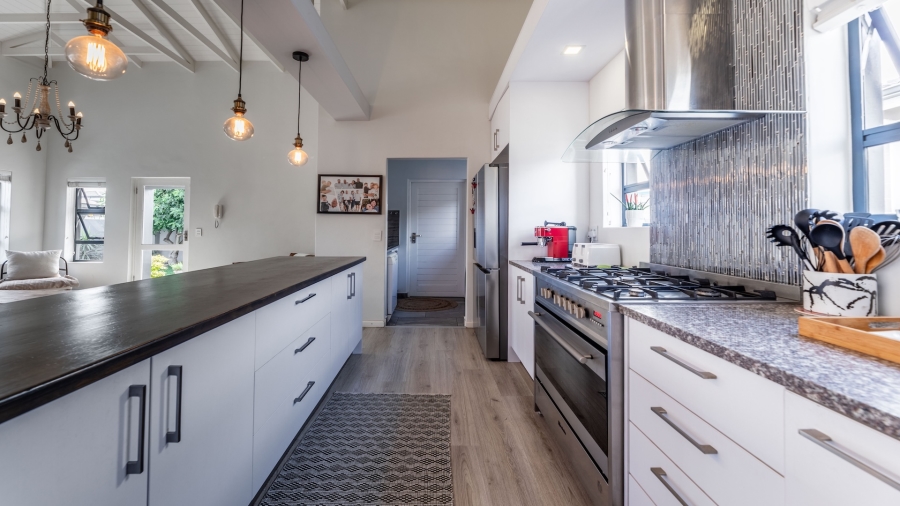 3 Bedroom Property for Sale in Parklands North Western Cape